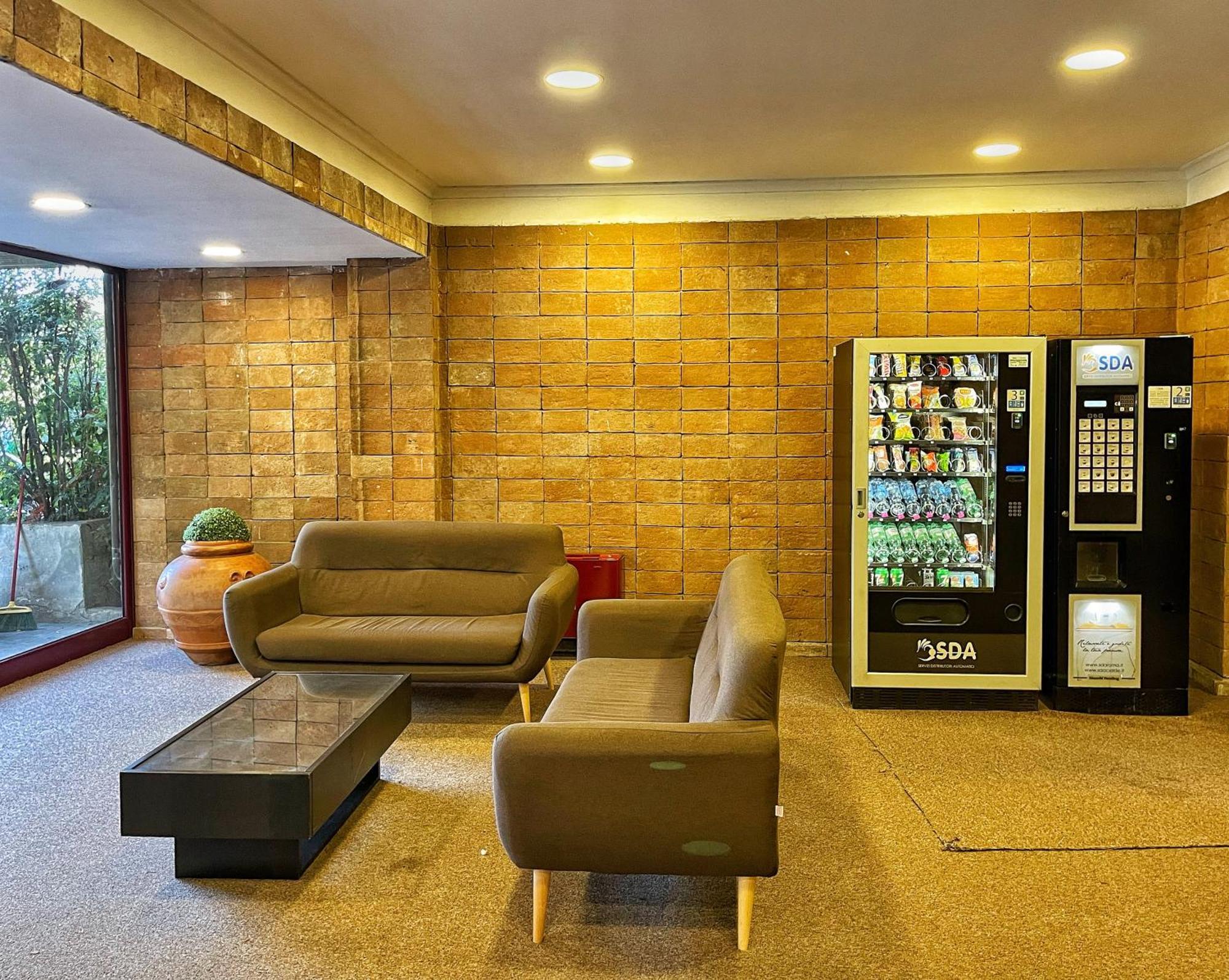 Modern Apartment 10 Min Vatican Parking&Pool Rome Buitenkant foto